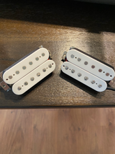 Load image into Gallery viewer, 2-Stroke Humbucker