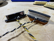 Load image into Gallery viewer, The Eikon